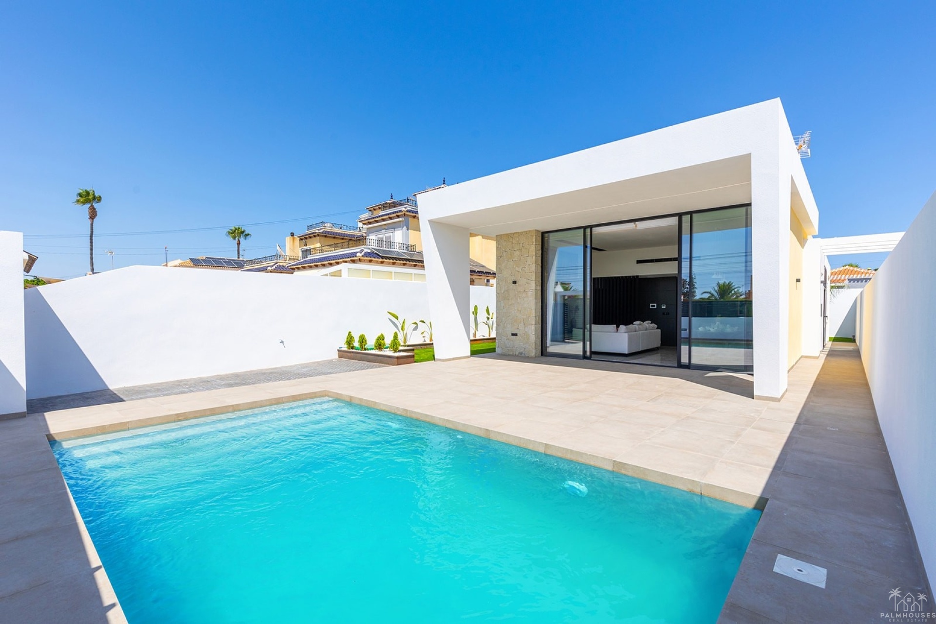 Venta - Villa - El Chaparral - Inland