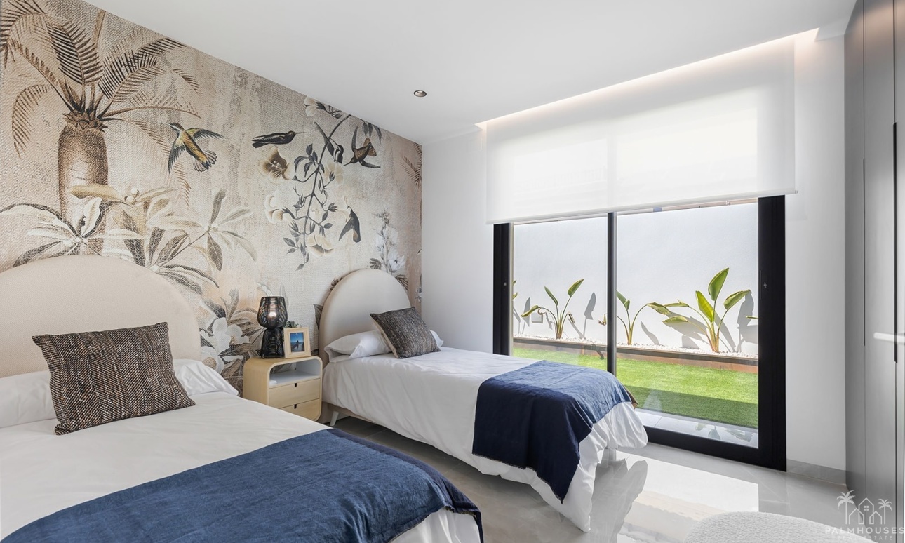 Venta - Villa - El Chaparral - Inland