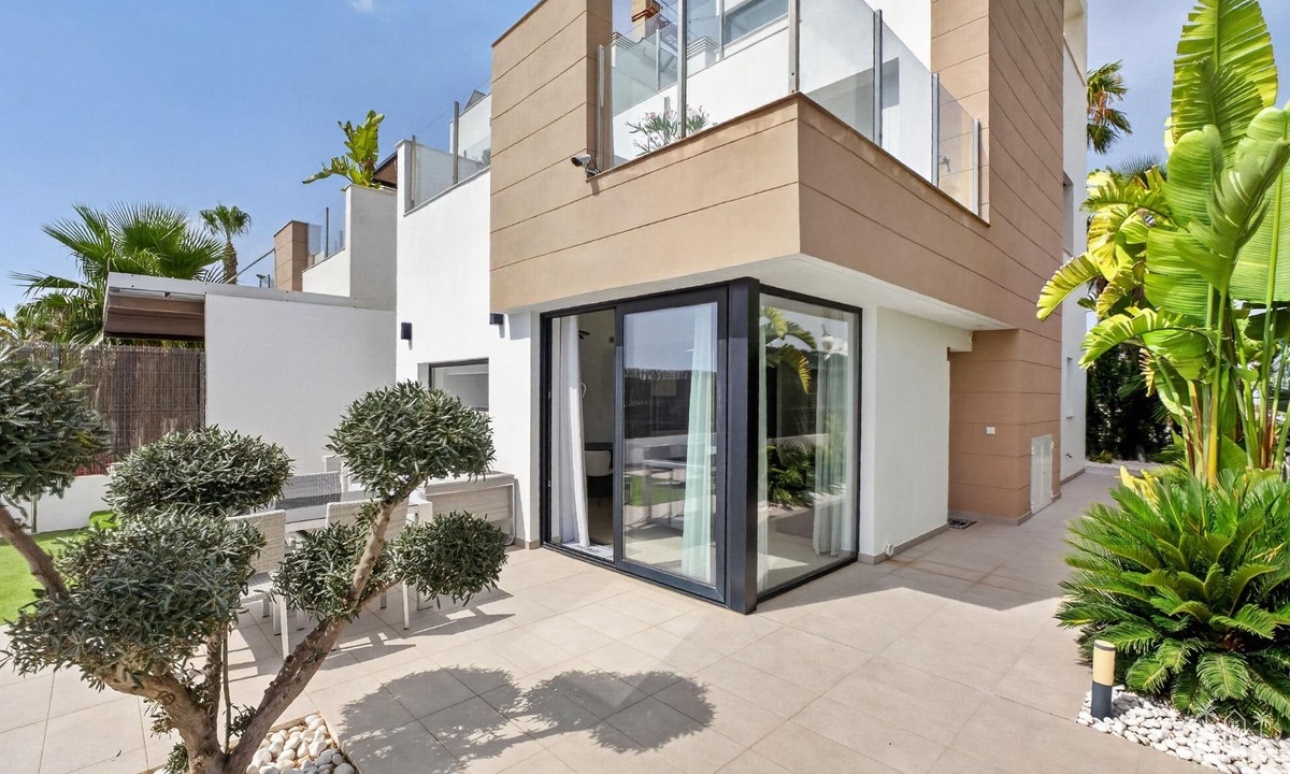 Venta - Villa - Guardamar del Segura - Urbanización El Raso