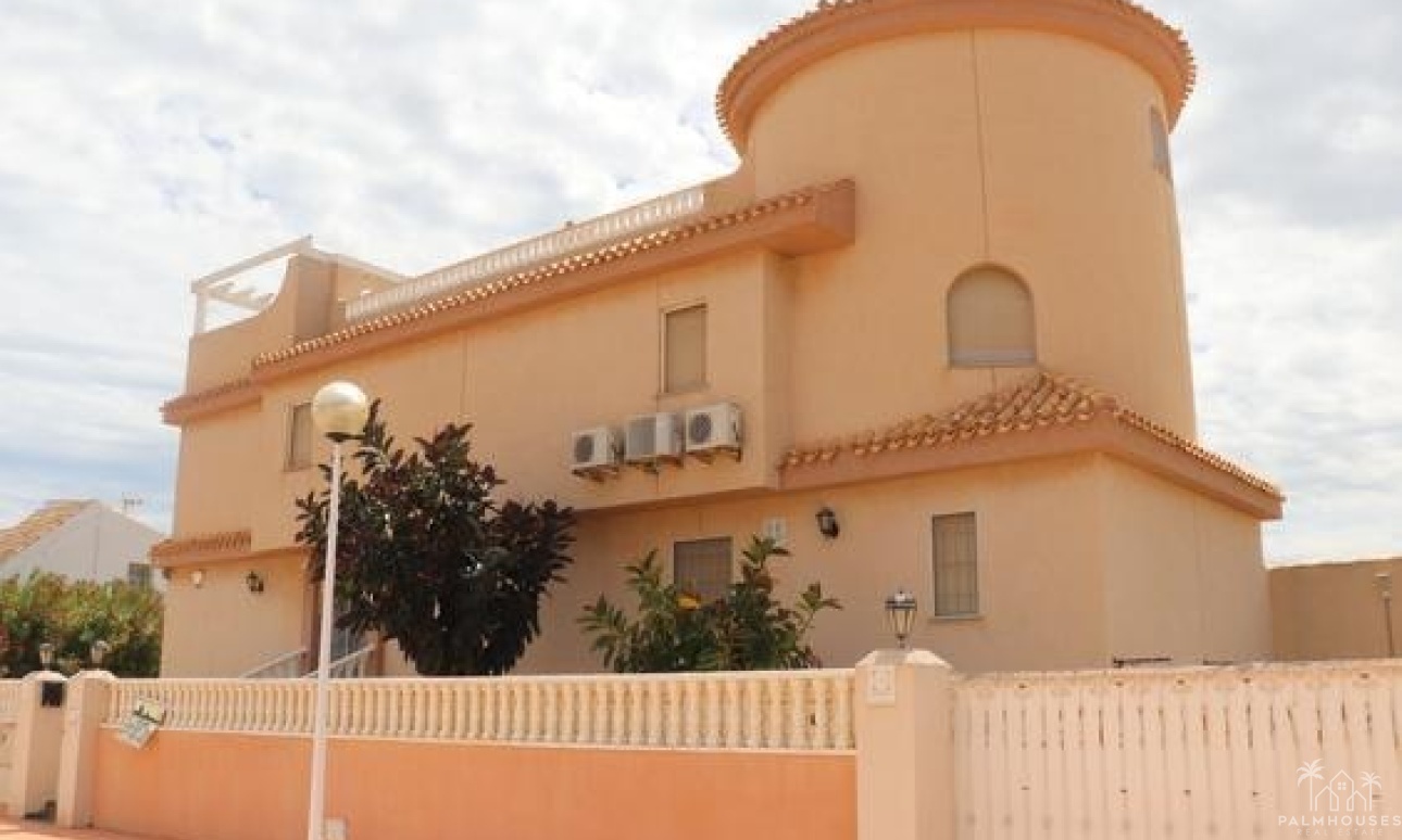 Venta - Villa - La Manga del Mar Menor - Km 17