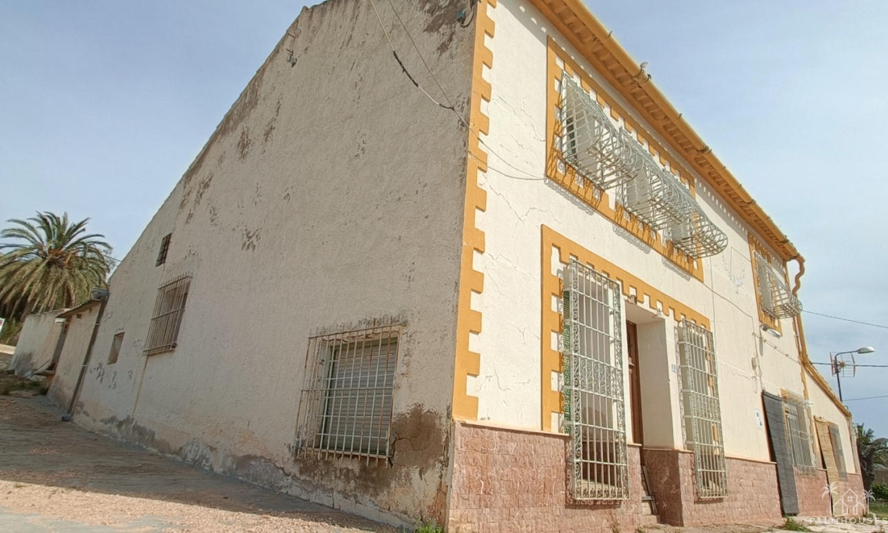 Venta - Villa - La Romana - Inland