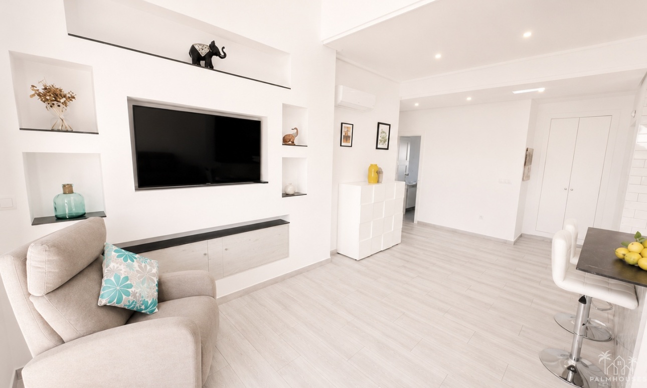 Venta - Villa - La Torre Golf Resort - Inland