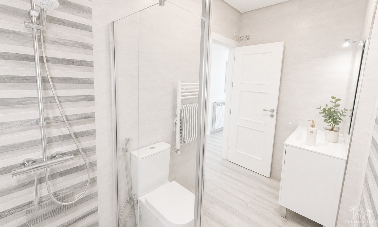 Venta - Villa - La Torre Golf Resort - Inland