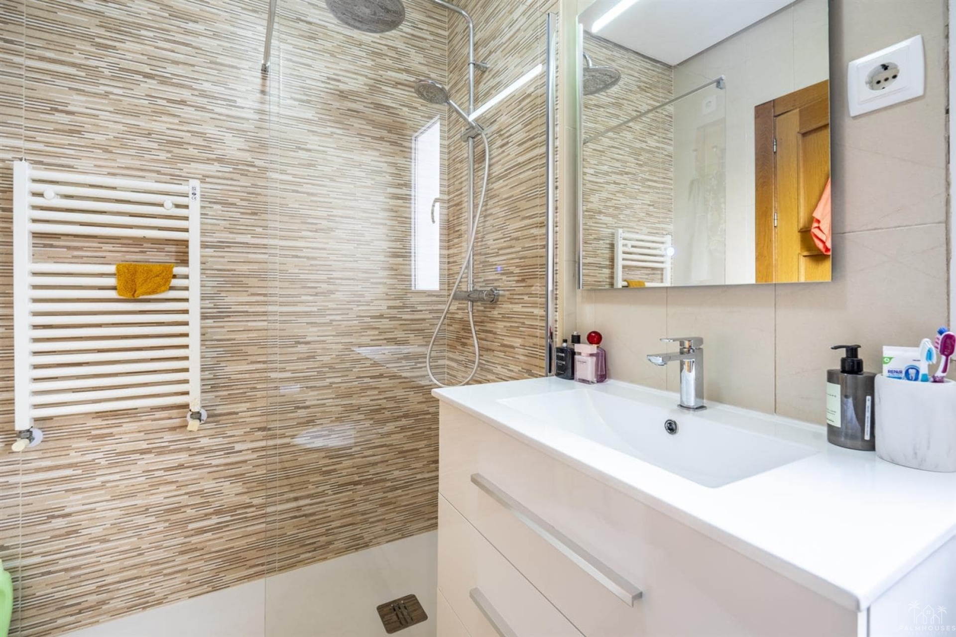 Venta - Villa - La Torre Golf Resort - Inland