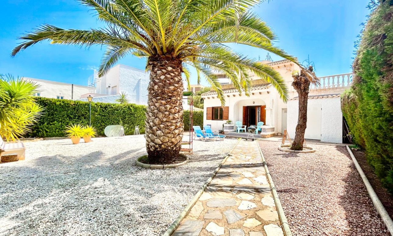 Venta - Villa - La Zenia - Costa Blanca