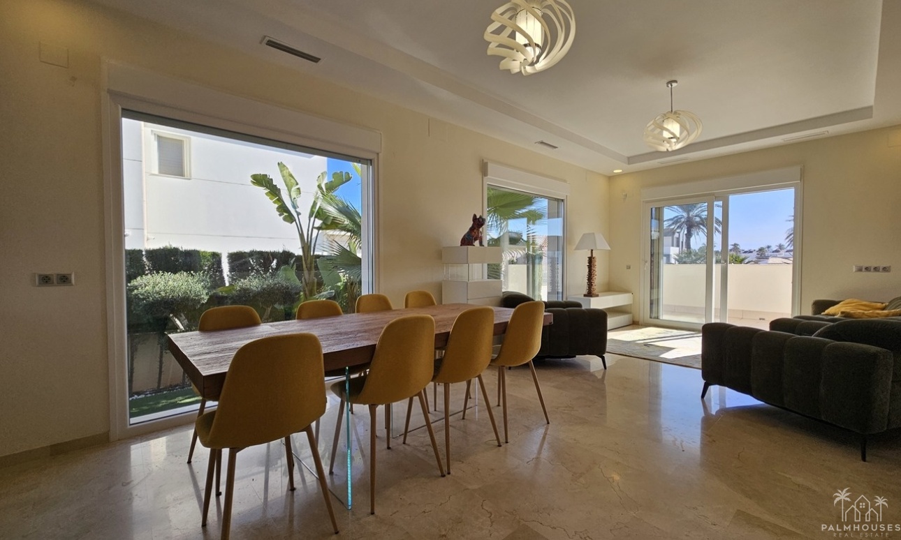 Venta - Villa - La Zenia - Costa Blanca