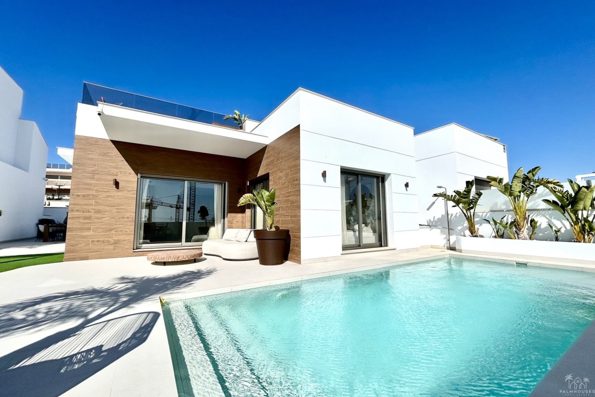 Venta - Villa - Las Filipinas - Inland