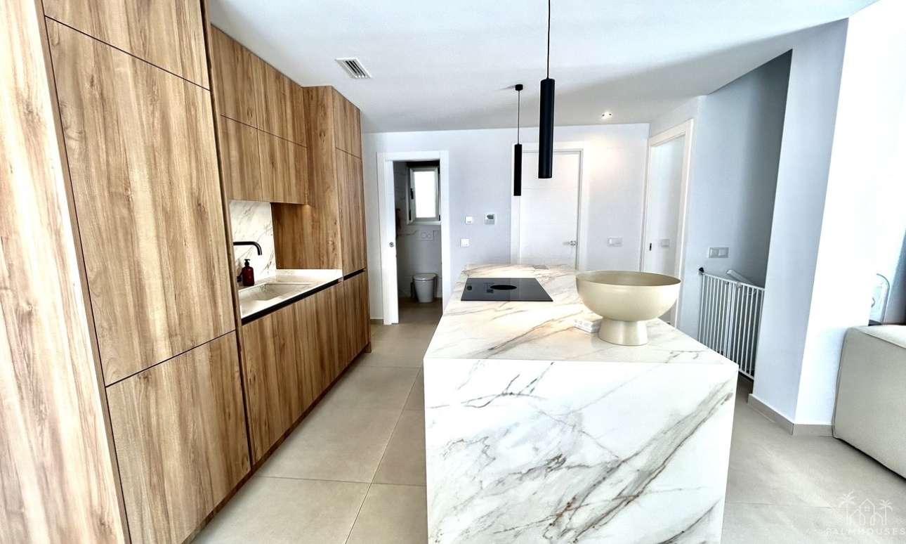 Venta - Villa - Las Filipinas - Inland