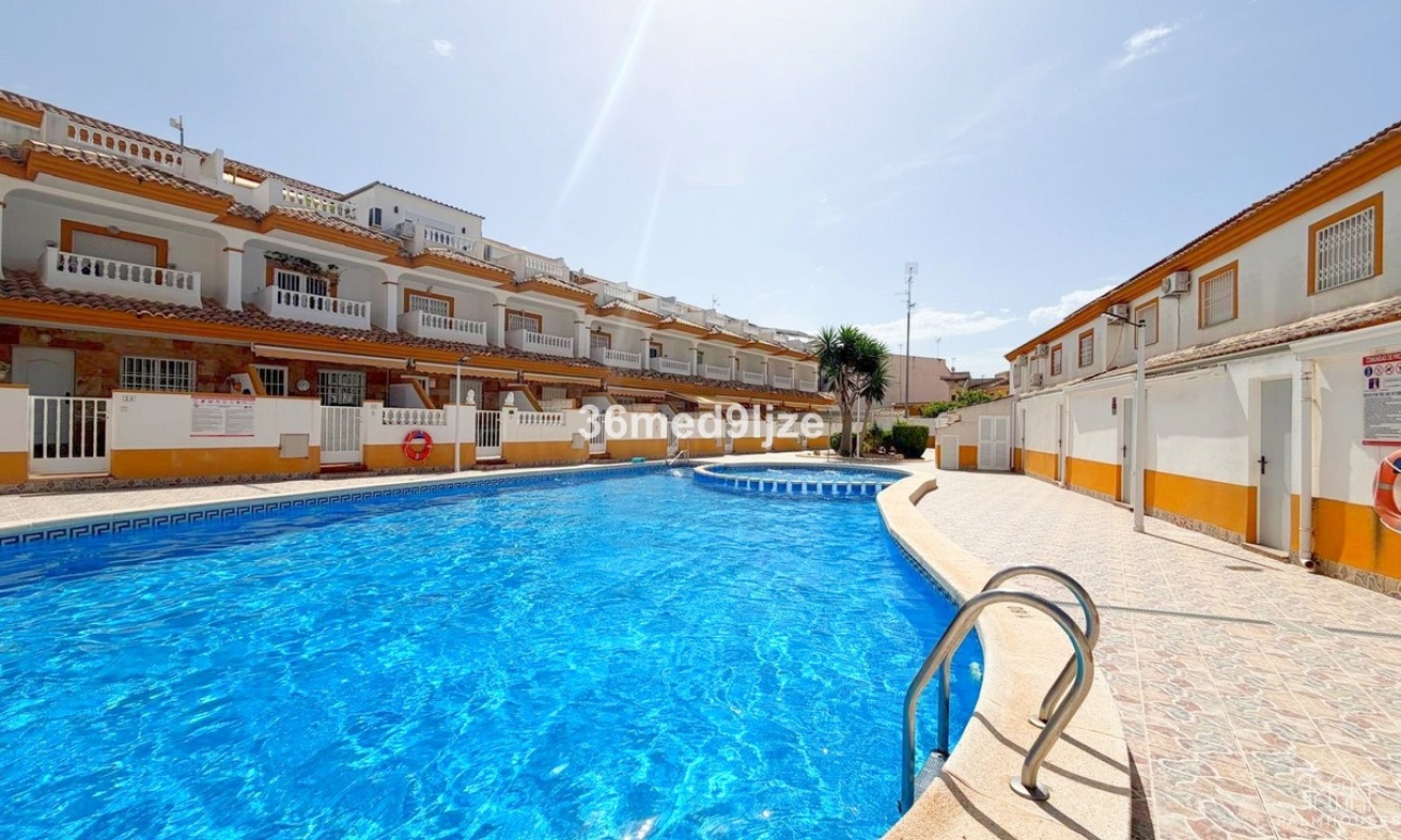 Venta - Villa - Los Alcazares - Los Alcazares Centro