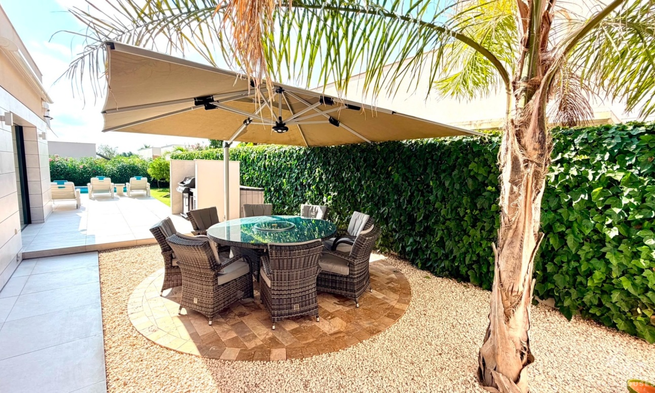 Venta - Villa - Los Montesinos - Costa Blanca
