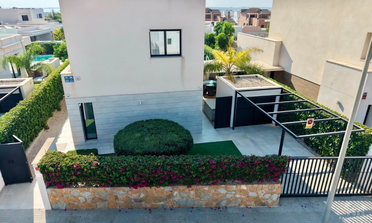 Venta - Villa - Los Montesinos - Costa Blanca