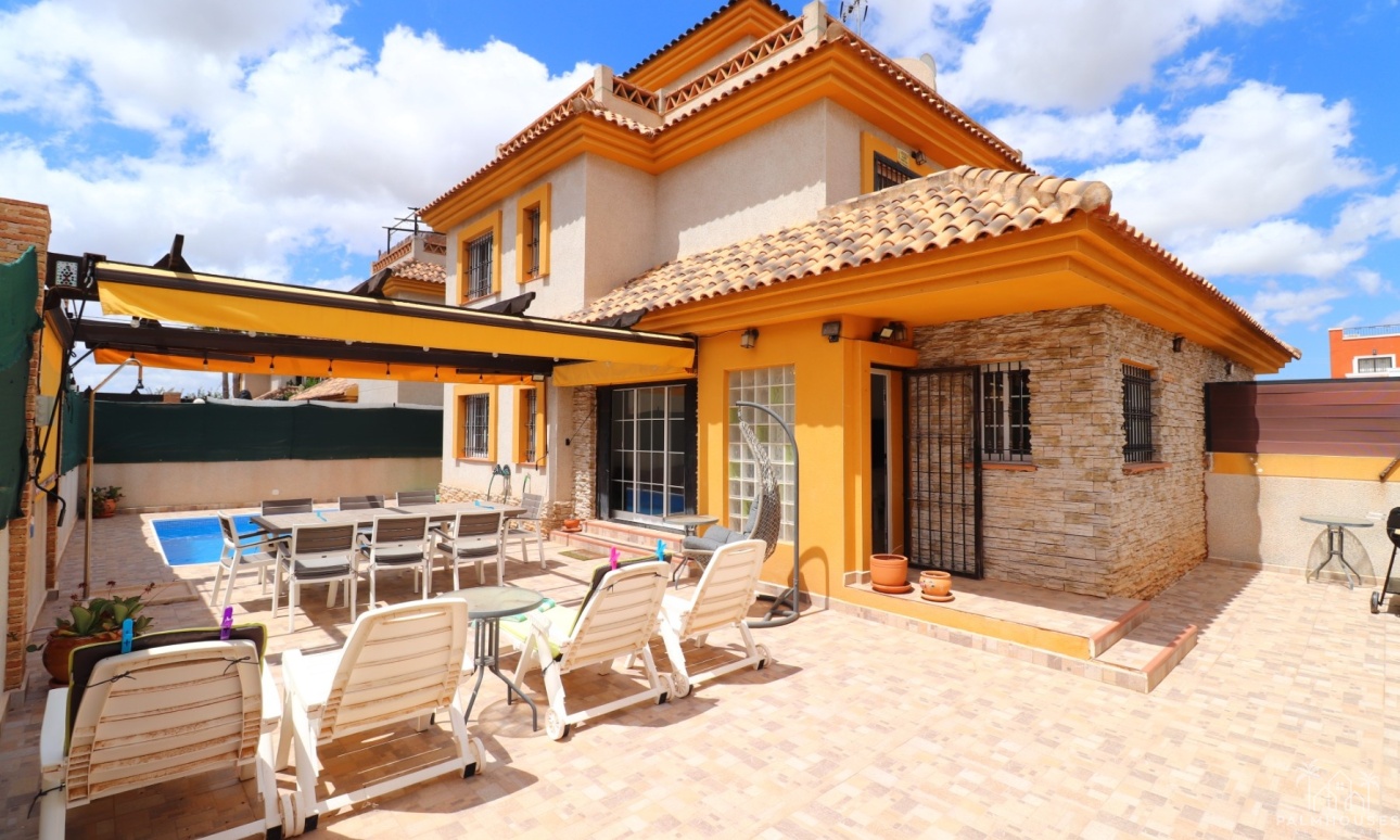 Venta - Villa - Los Montesinos - La Herada