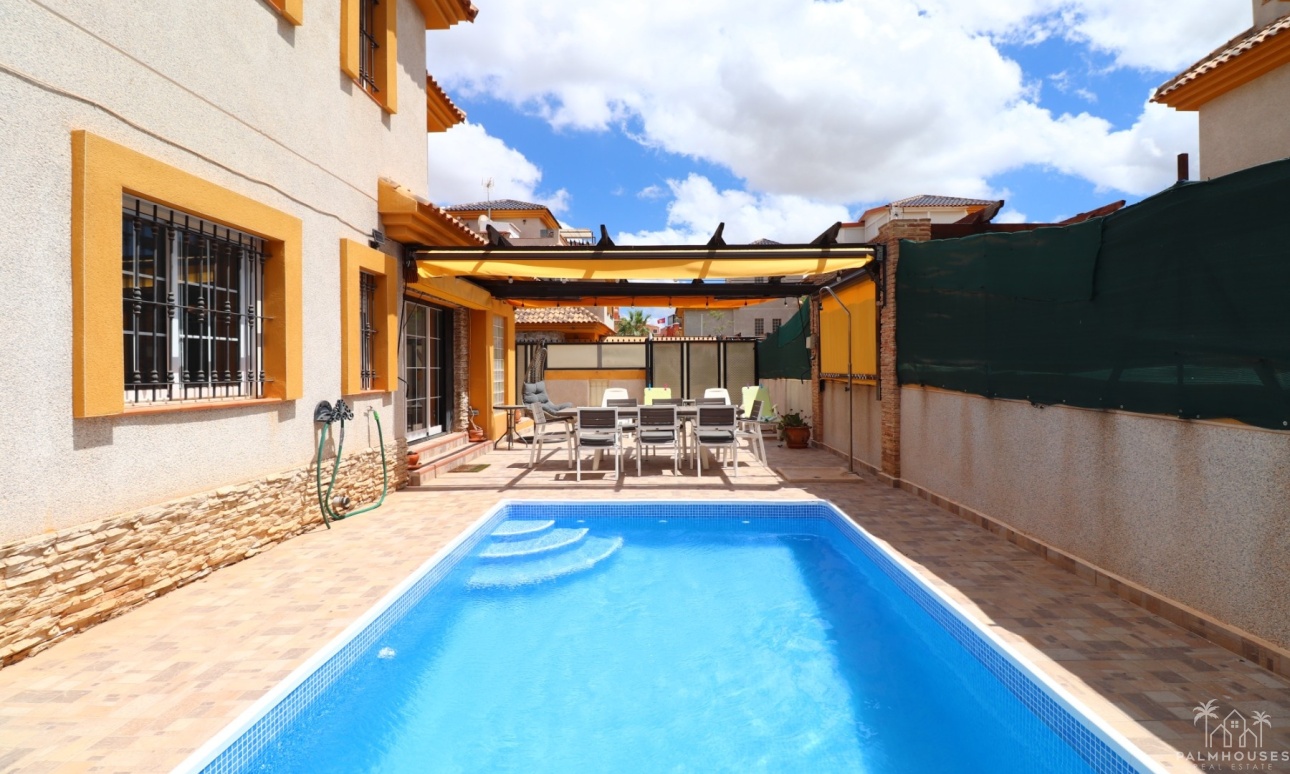 Venta - Villa - Los Montesinos - La Herada