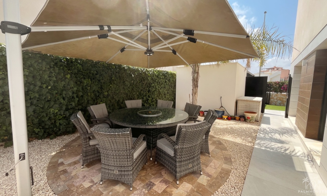Venta - Villa - Los Montesinos - La Herrada