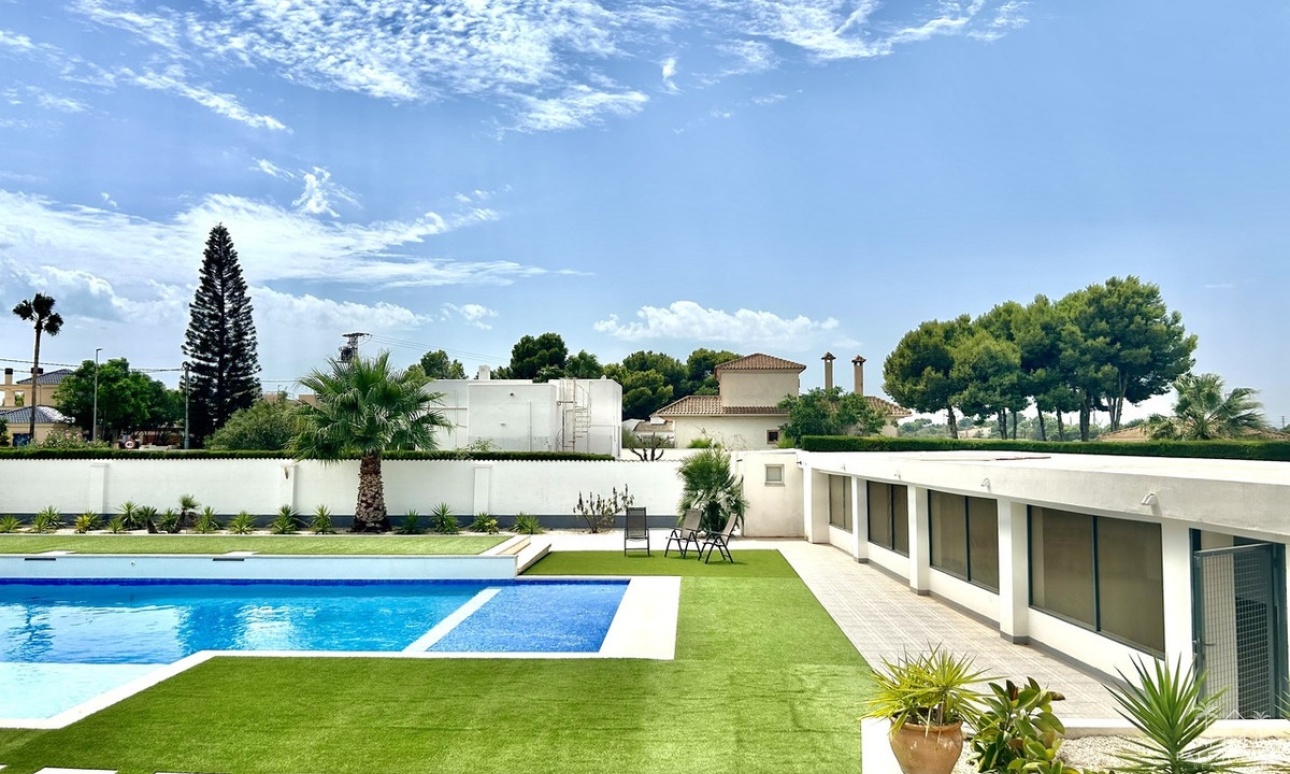 Venta - Villa - Los Montesinos - Los Montesinos Centro