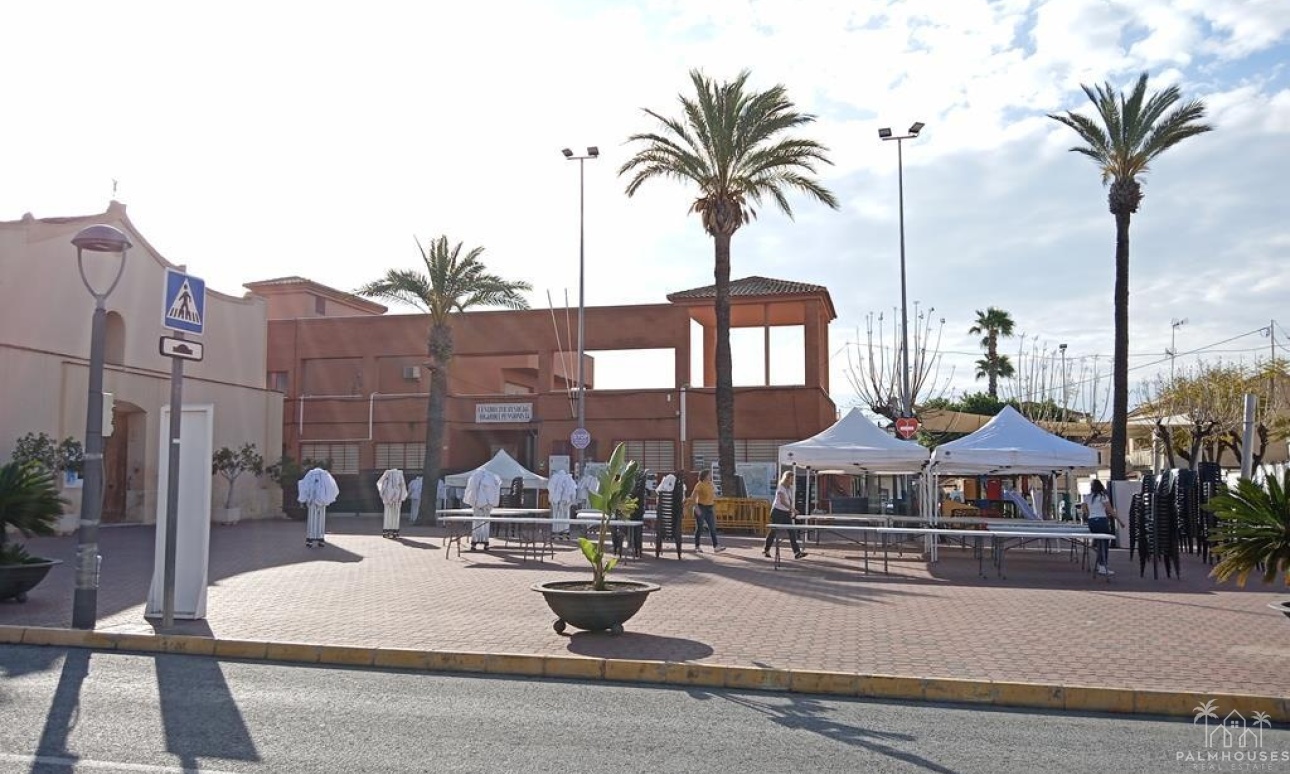 Venta - Villa - Los Montesinos - PUEBLO CENTRO