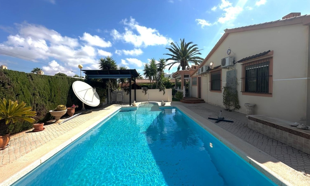 Venta - Villa - Orihuela Costa - Costa Blanca