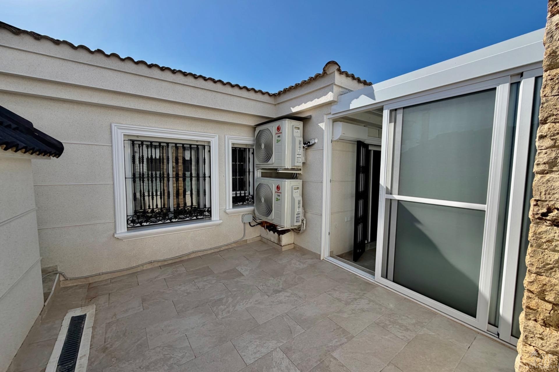 Venta - Villa - Orihuela Costa - La Zenia