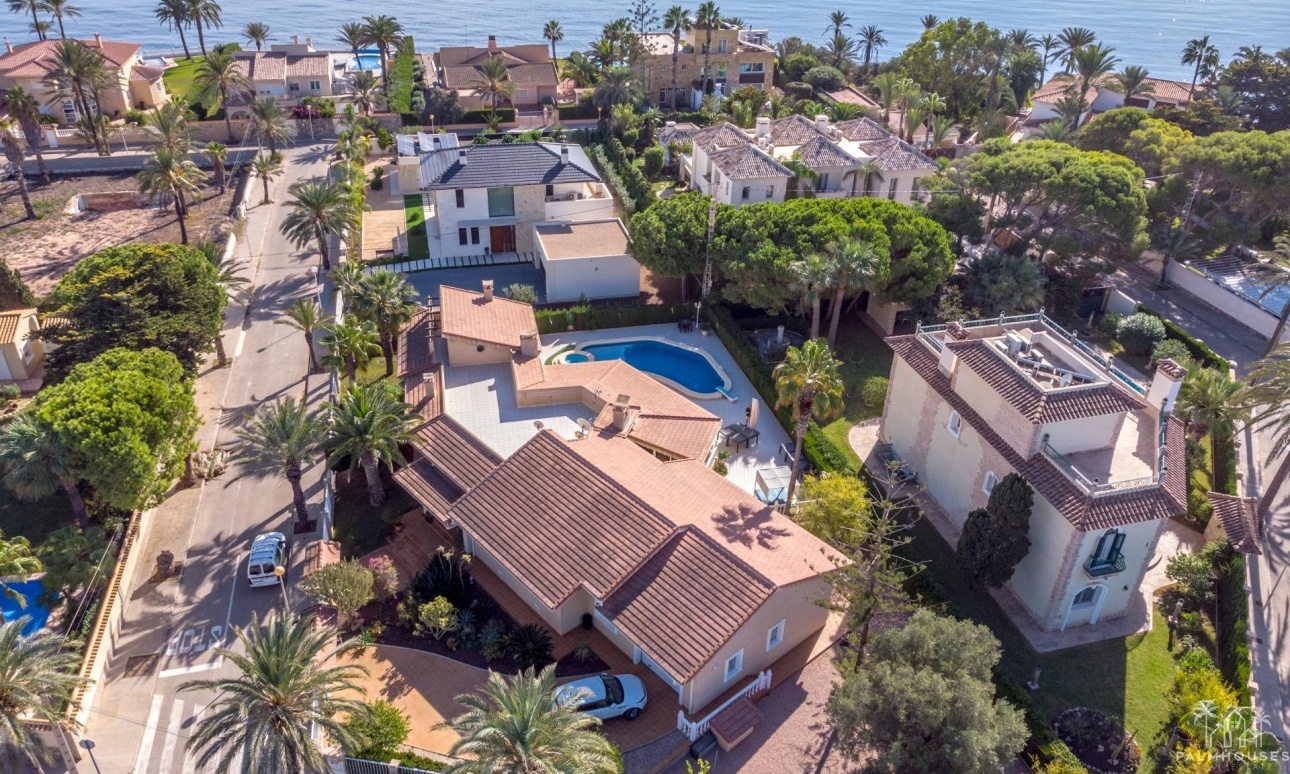 Venta - Villa - Orihuela Costa - Muy Cerca De La Playa