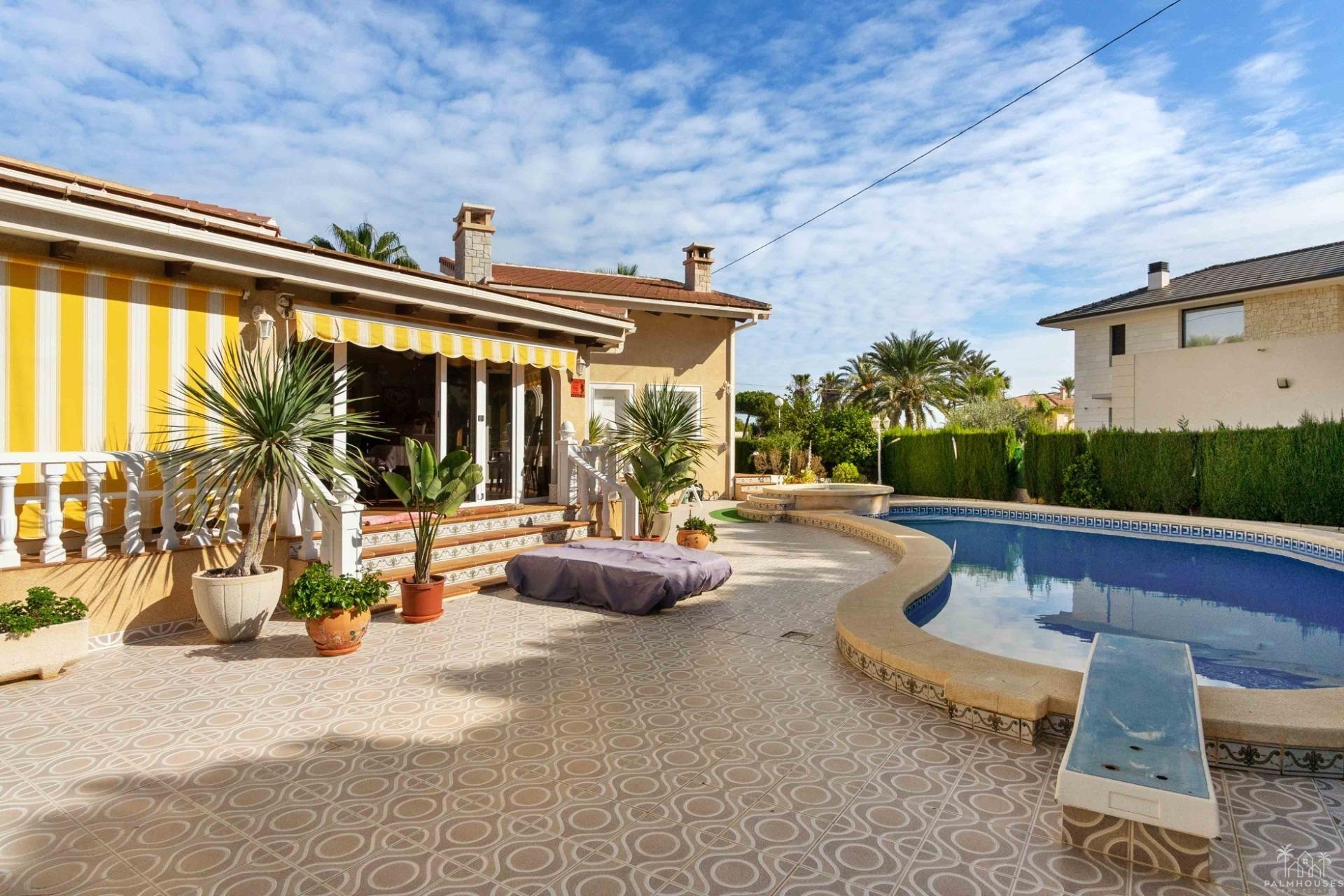 Venta - Villa - Orihuela Costa - Muy Cerca De La Playa