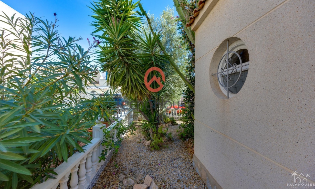 Venta - Villa - Orihuela Costa - Playa Flamenca