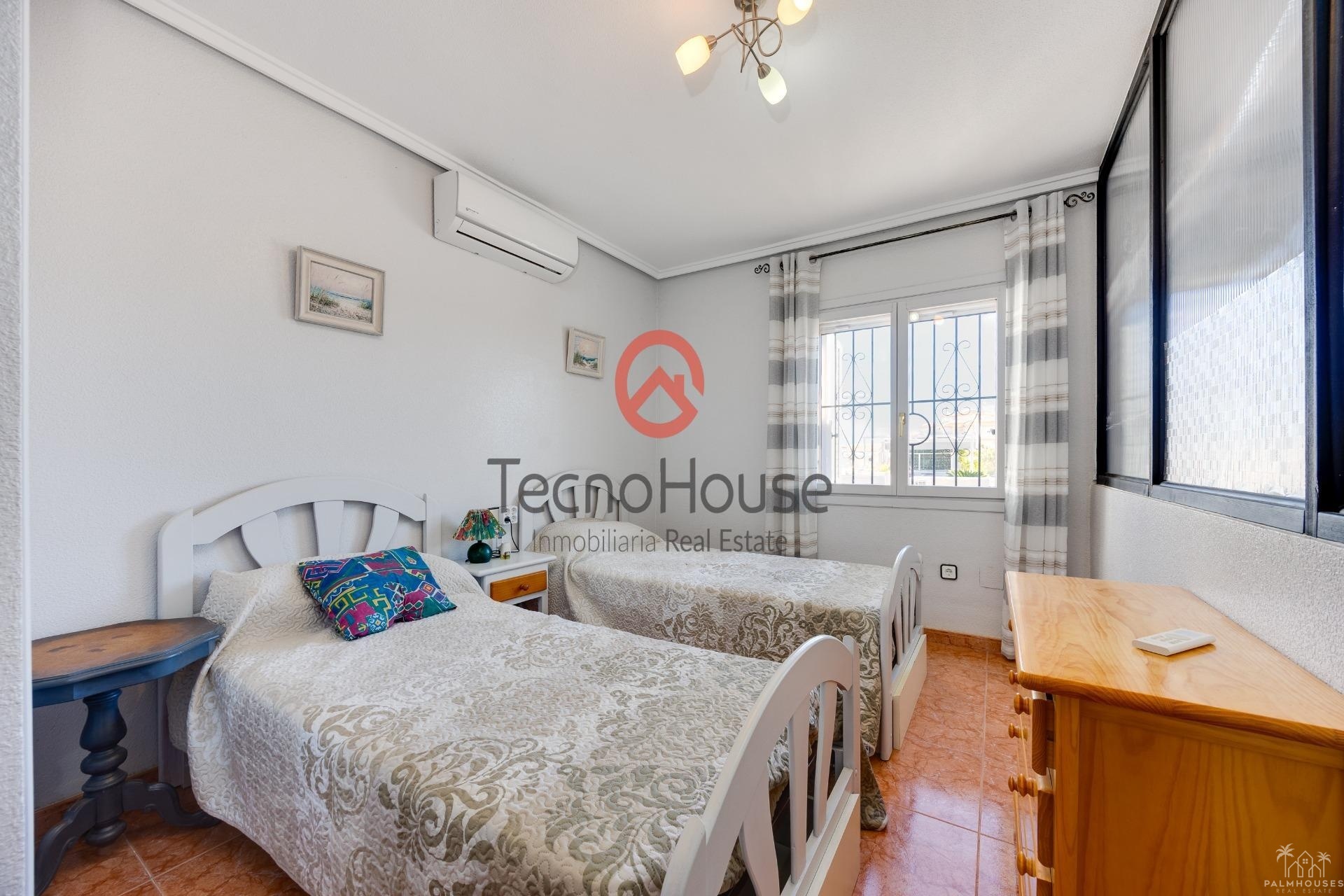 Venta - Villa - Orihuela Costa - Playa Flamenca