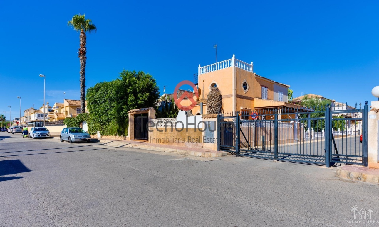 Venta - Villa - Orihuela Costa - Playa Flamenca