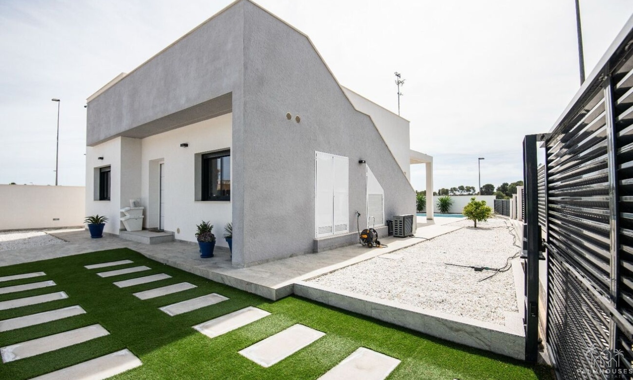 Venta - Villa - Pinar de Campoverde - LOS ROMEROS