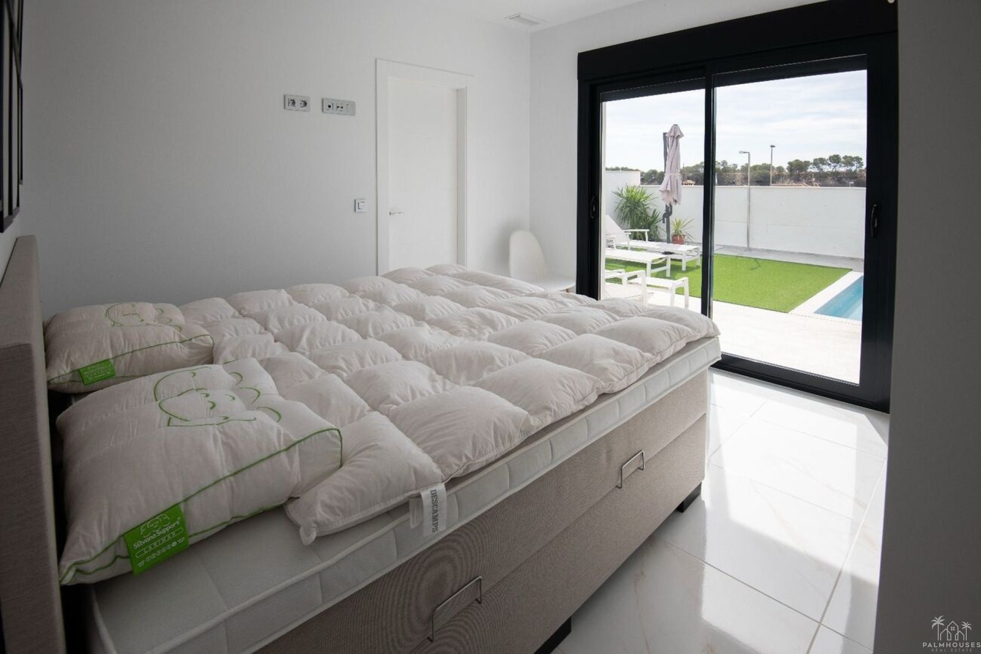 Venta - Villa - Pinar de Campoverde - LOS ROMEROS