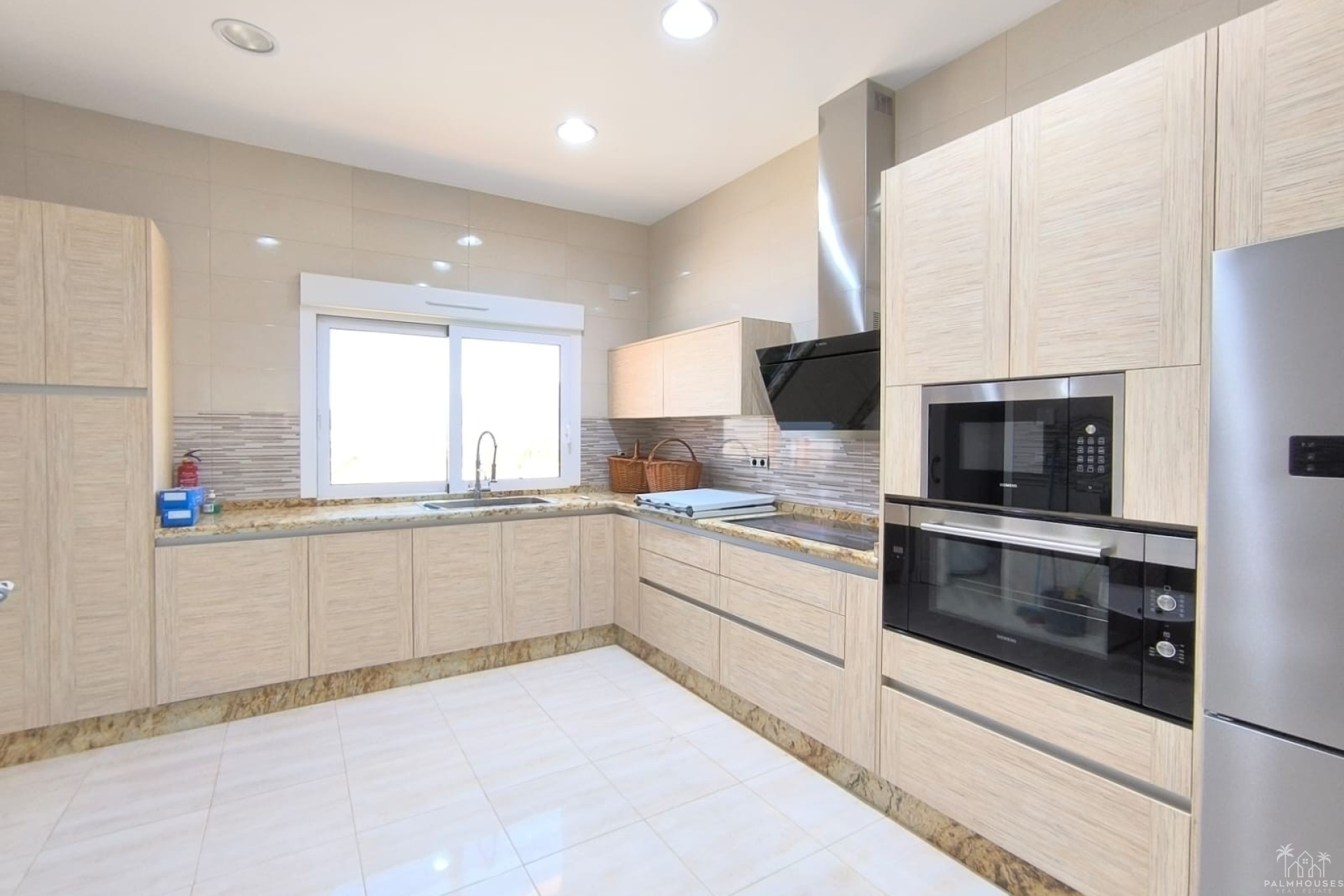 Venta - Villa - Pinoso - Inland