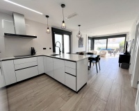 Venta - Villa - Punta Prima - Costa Blanca