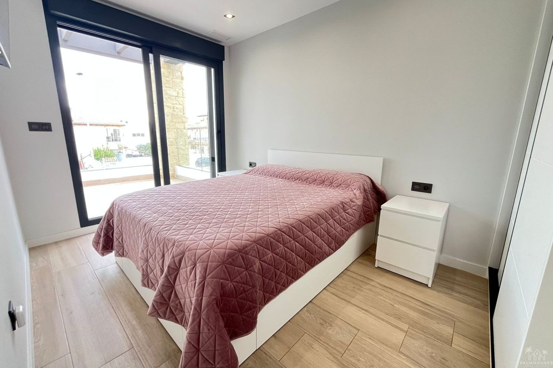 Venta - Villa - Punta Prima - Costa Blanca