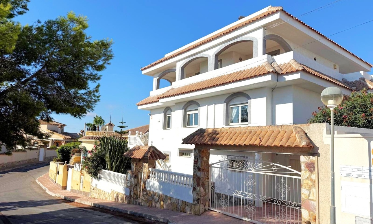 Venta - Villa - San Miguel de Salinas - Blue Lagoon