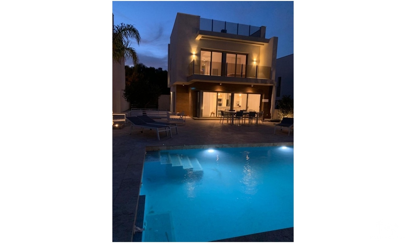Venta - Villa - San Miguel de Salinas - Inland