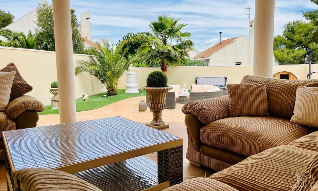 Venta - Villa - San Miguel de Salinas - San Miguel de Salinas Centro