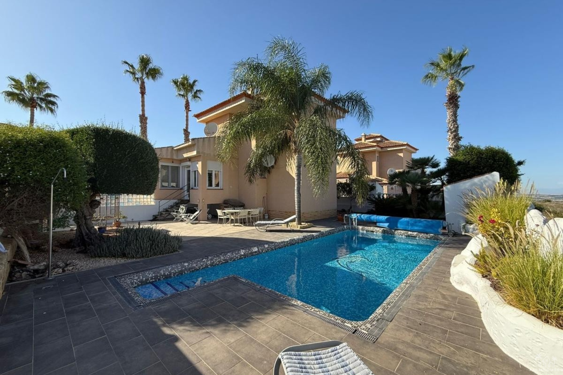 Venta - Villa - San Miguel de Salinas - San Miguel de Salinas Centro