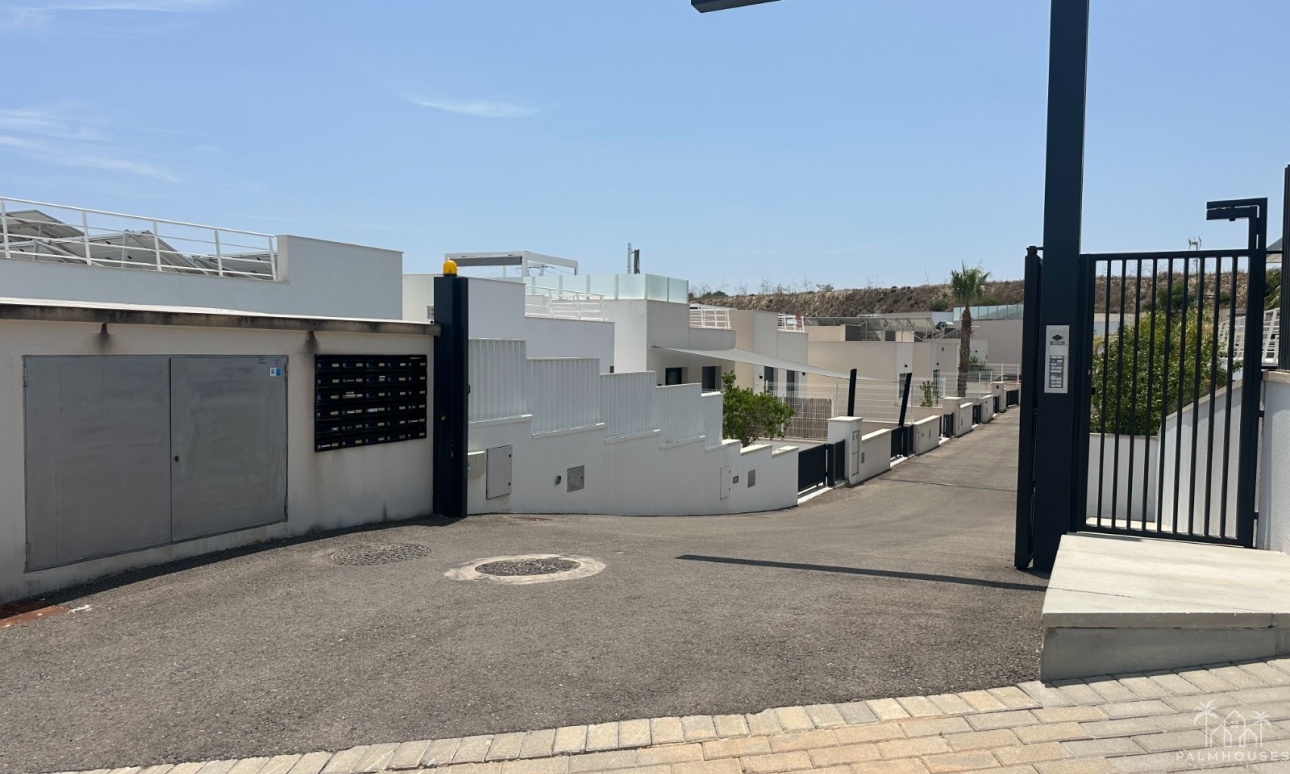 Venta - Villa - San Miguel de Salinas - San Miguel