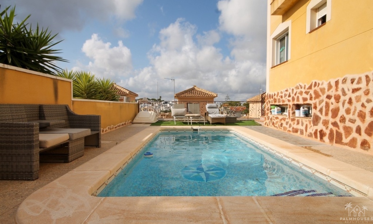 Venta - Villa - San Miguel de Salinas - San Miguel