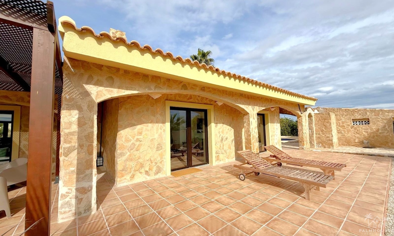 Venta - Villa - San Miguel de Salinas - San Miguel
