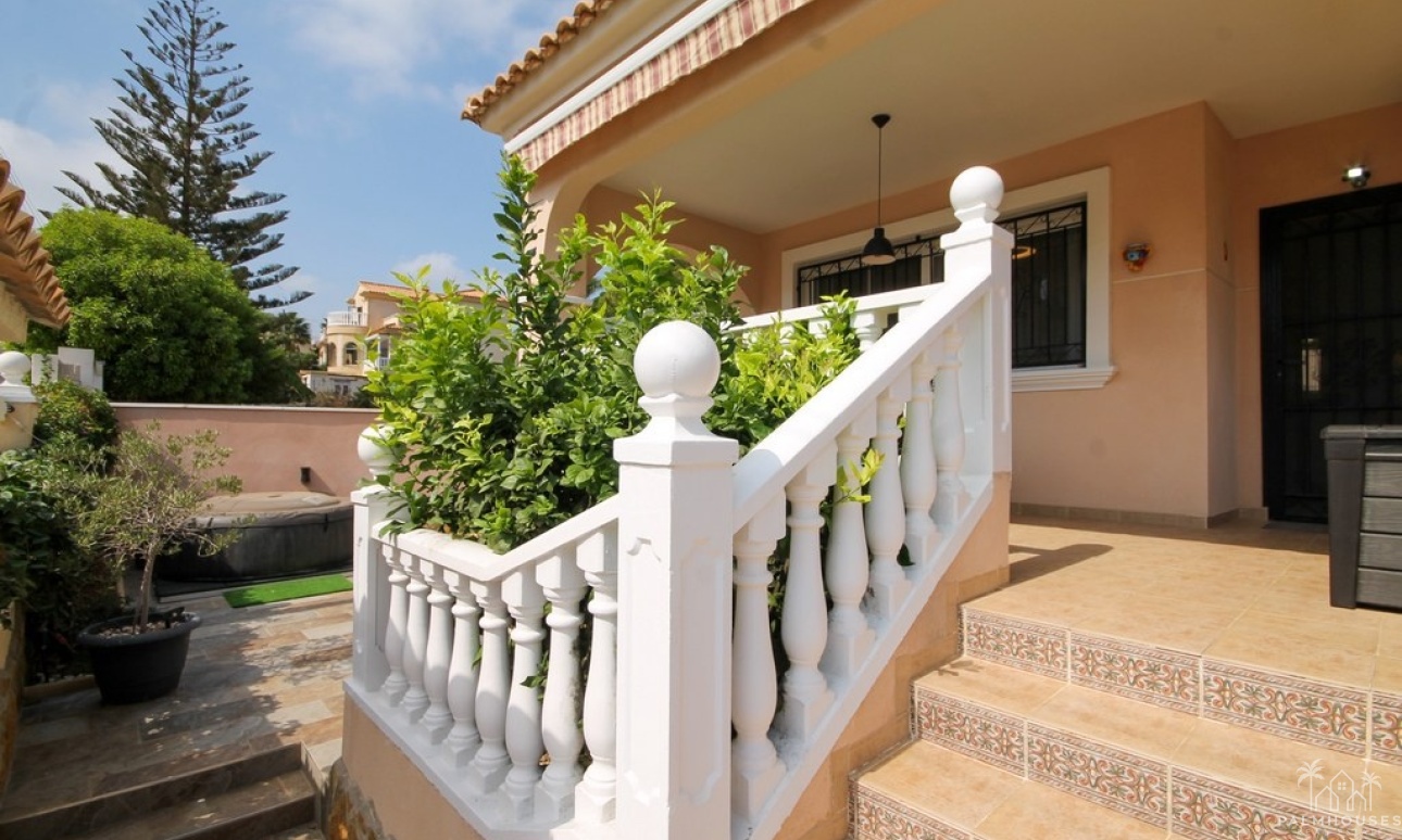 Venta - Villa - San Miguel de Salinas - San Miguel