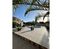 Venta - Villa - Torrevieja - Aguas Nuevas