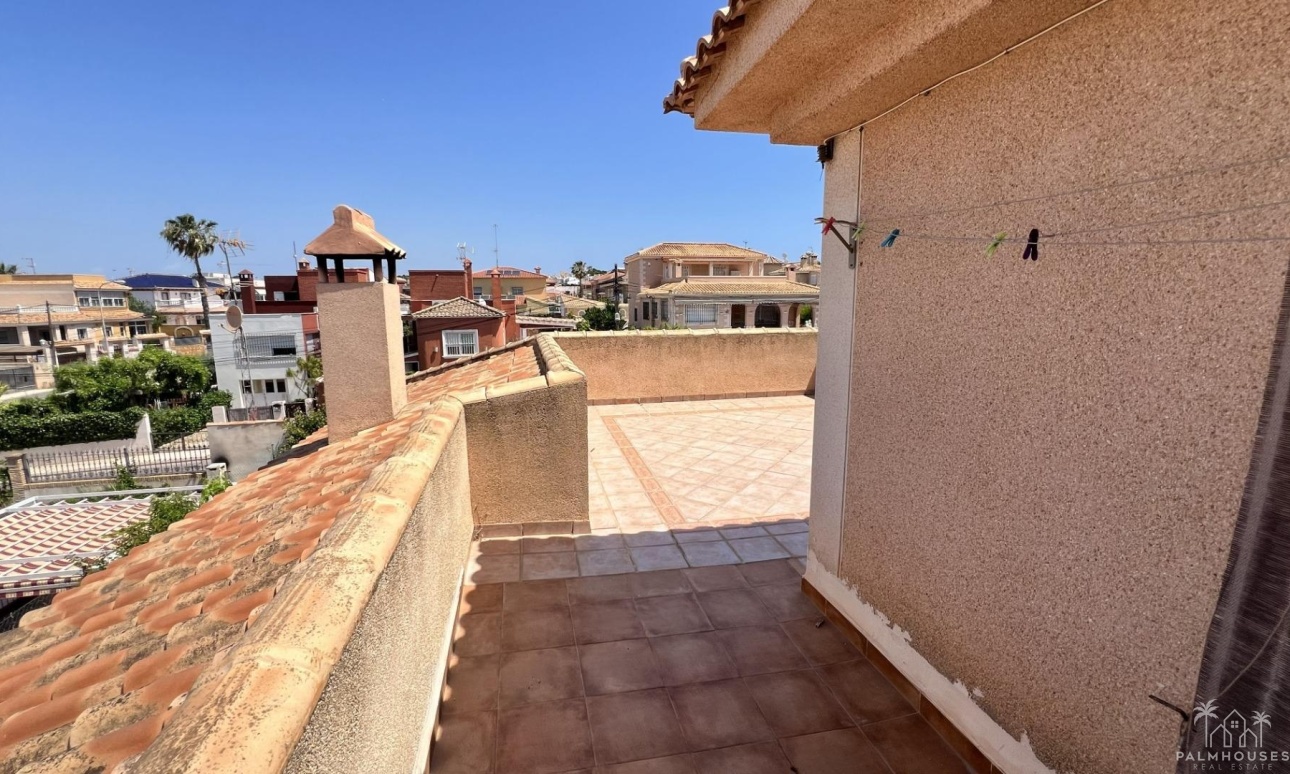 Venta - Villa - Torrevieja - Aguas Nuevas