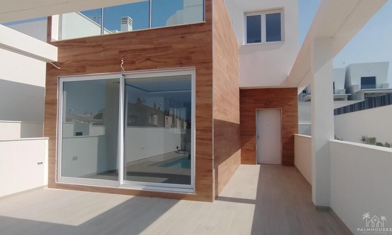 Venta - Villa - Torrevieja - Aguas Nuevas