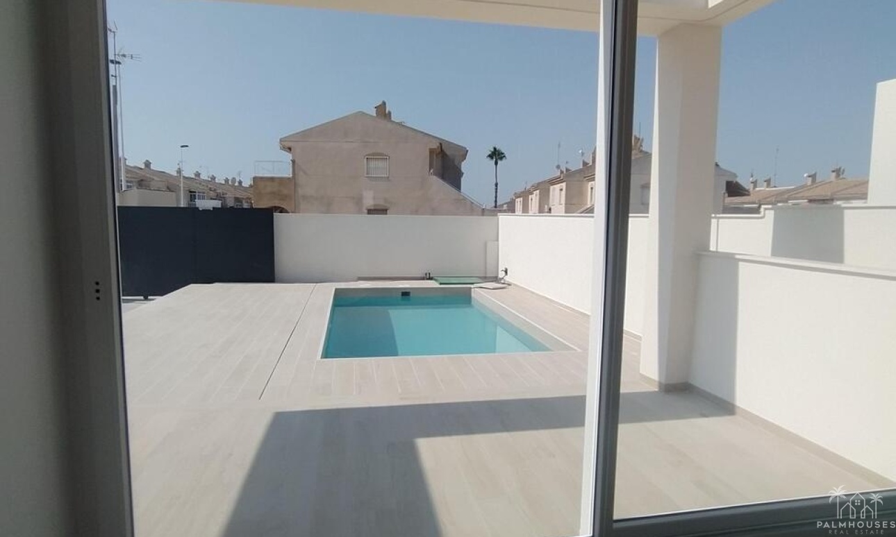 Venta - Villa - Torrevieja - Aguas Nuevas