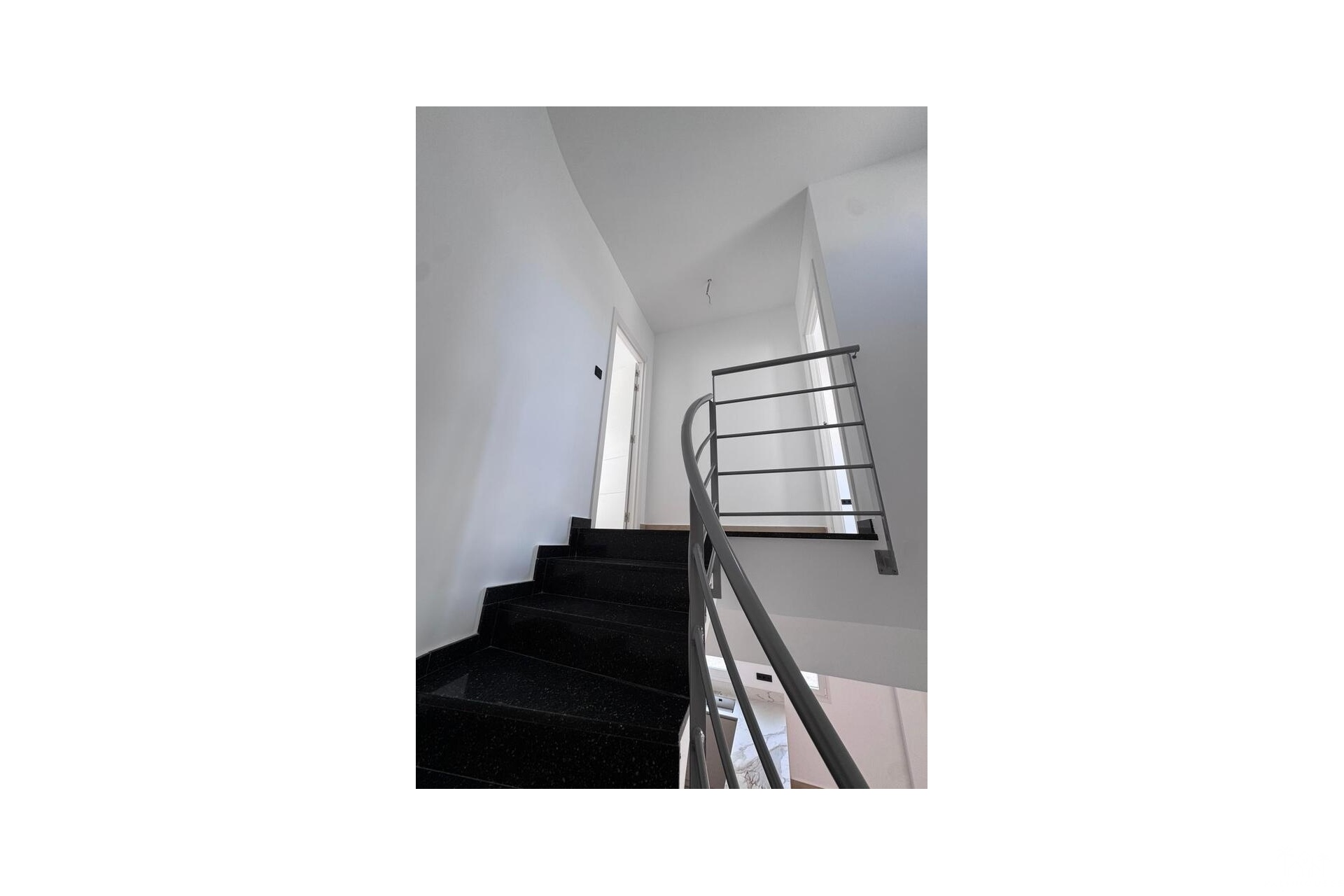 Venta - Villa - Torrevieja - Aguas Nuevas