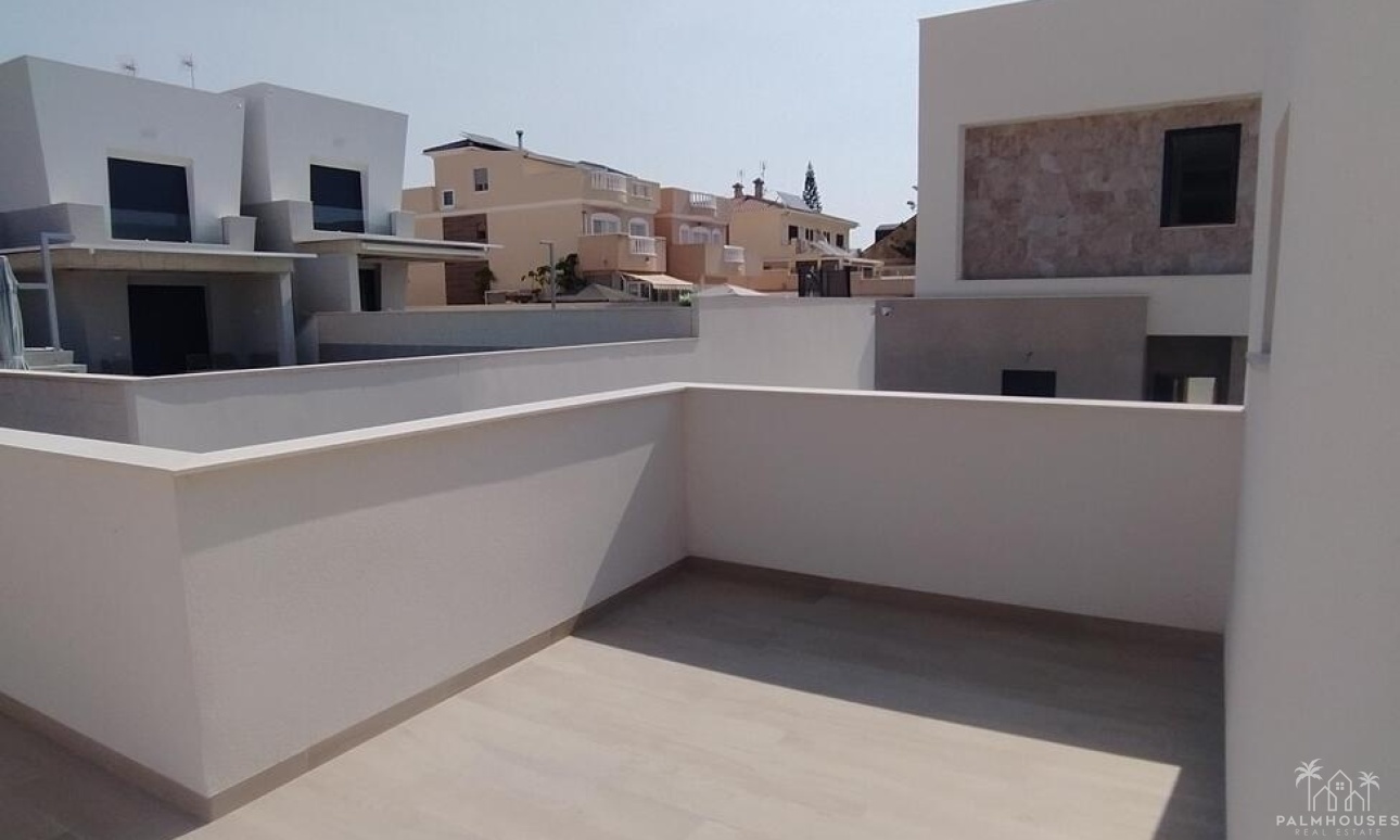 Venta - Villa - Torrevieja - Aguas Nuevas