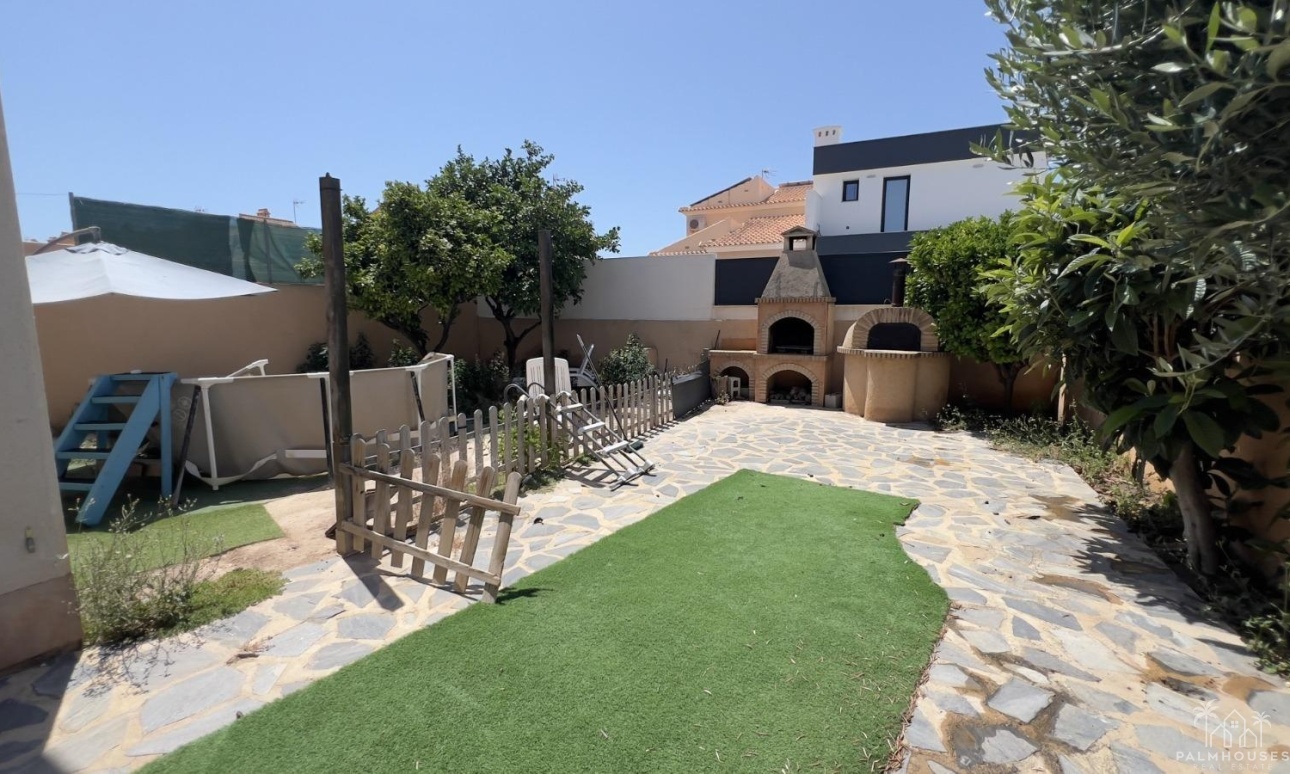 Venta - Villa - Torrevieja - Aguas Nuevas