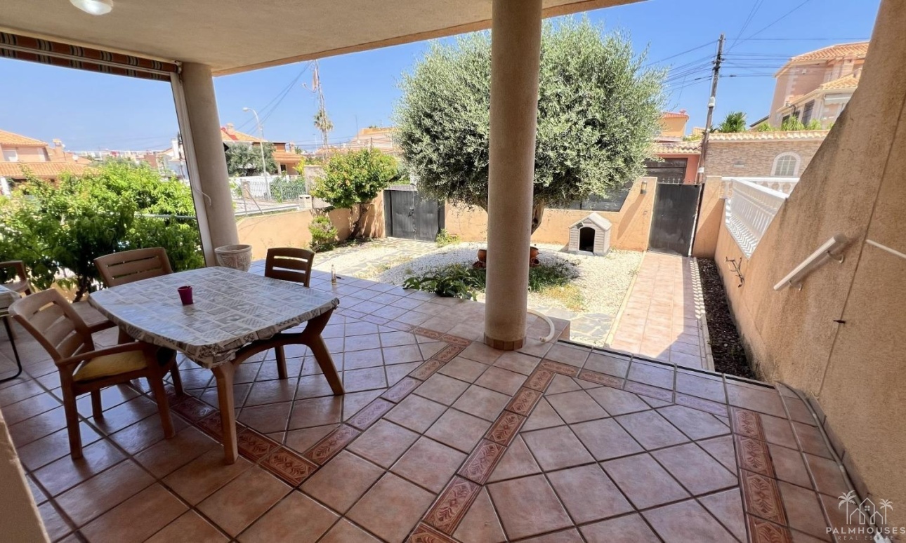 Venta - Villa - Torrevieja - Aguas Nuevas