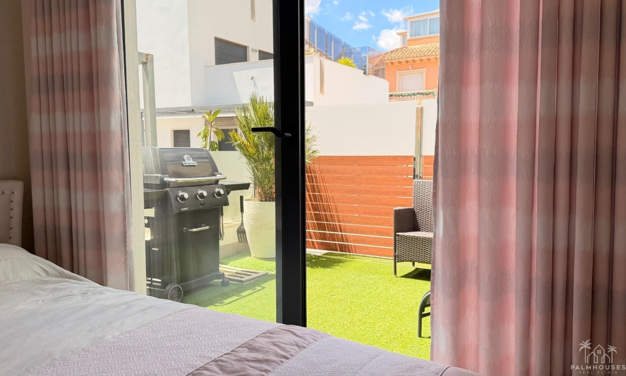 Venta - Villa - Torrevieja - Aguas Nuevas