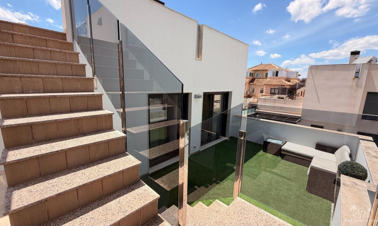 Venta - Villa - Torrevieja - Aguas Nuevas
